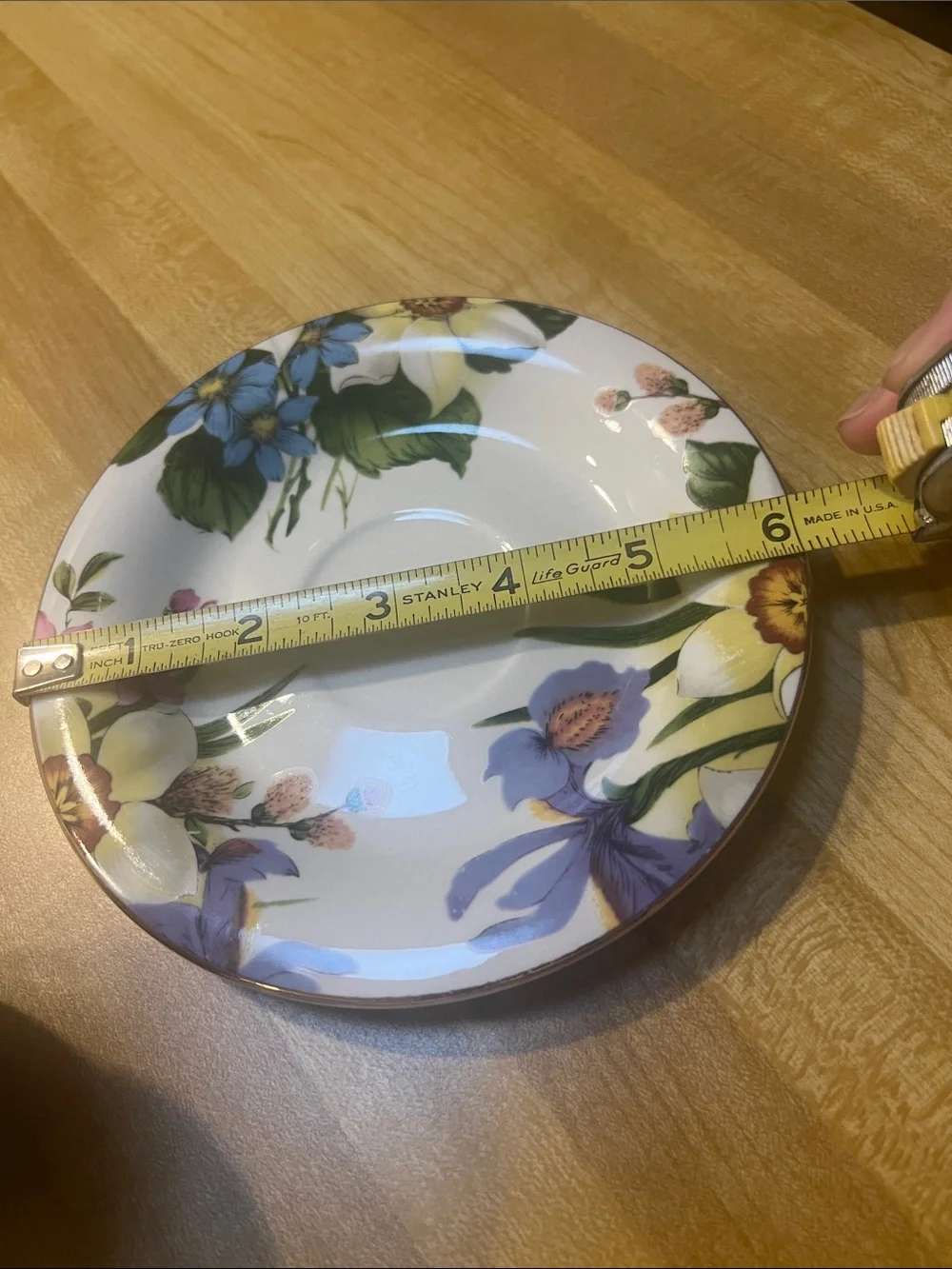 #3062**Floral Tea Cup & Saucer in Multicolor